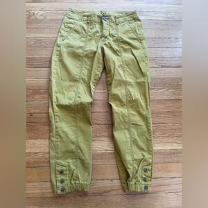 CAbi Mustard Jogger Pants Women’s Size 6 Cargo Utility Ankle Snap Detail
